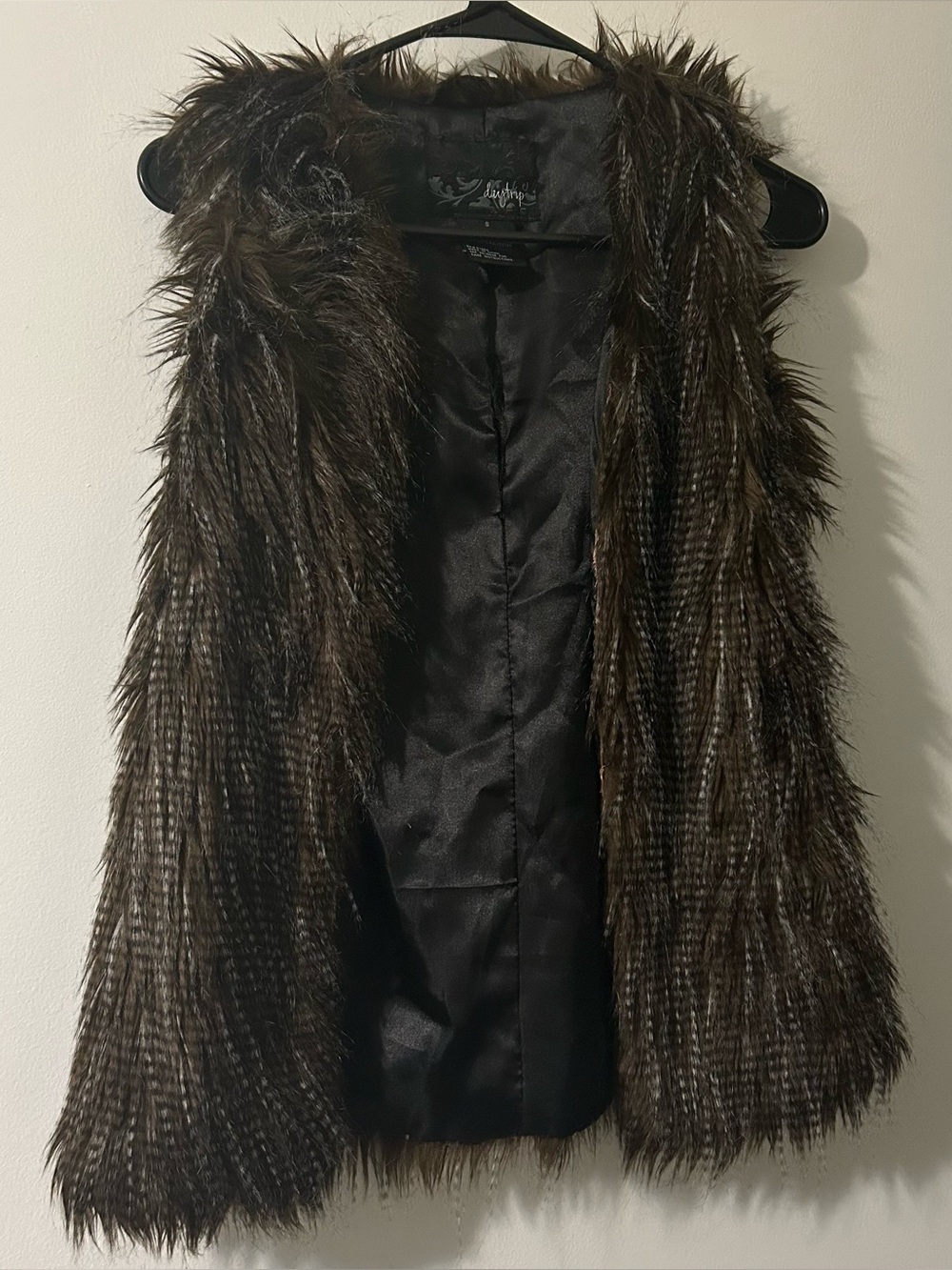 Day trips Feathers Women’s Vest Brown Black Stylish Fur Jacket